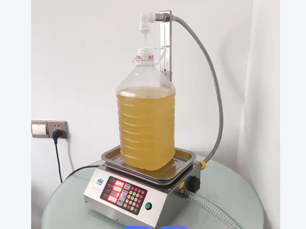 edible oil filling machine